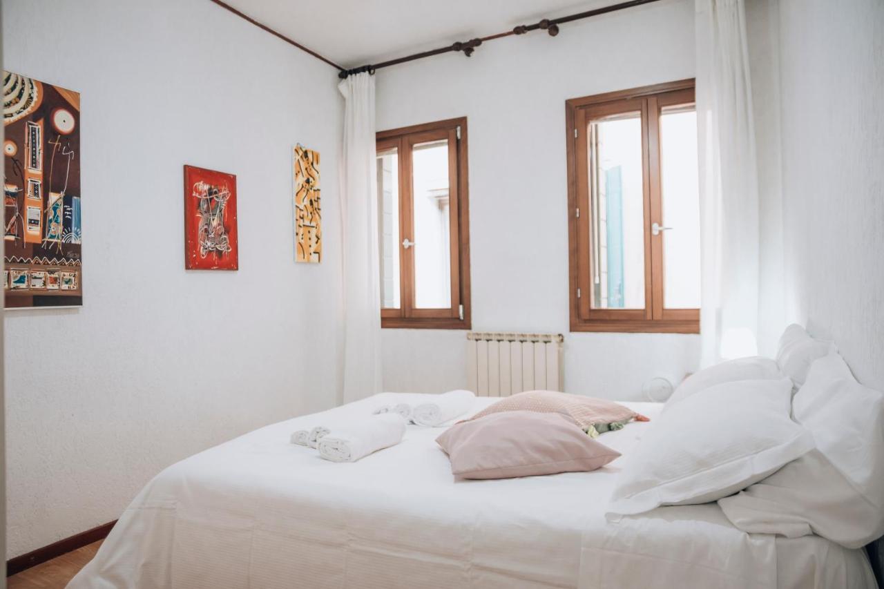 Bricola Biennale Apartments Venetië Buitenkant foto